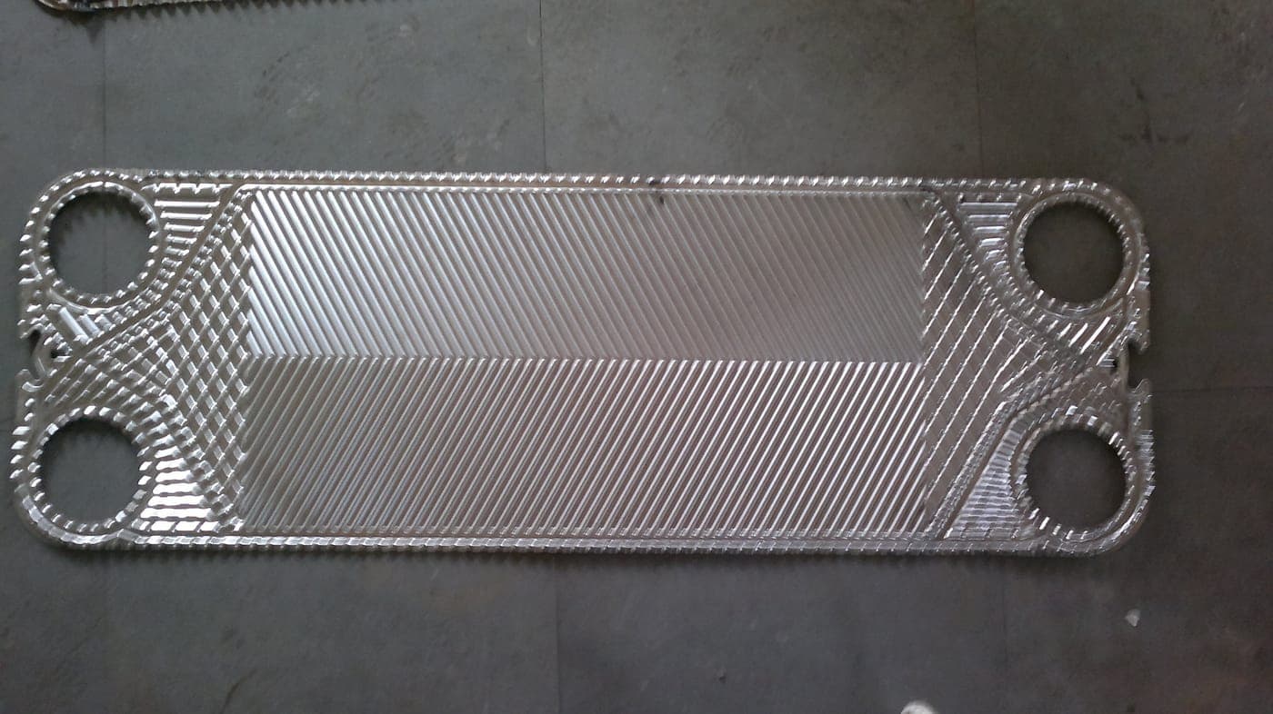 A field plate. For the Alfa Laval M15M, supplied by Synergizing Technologies.