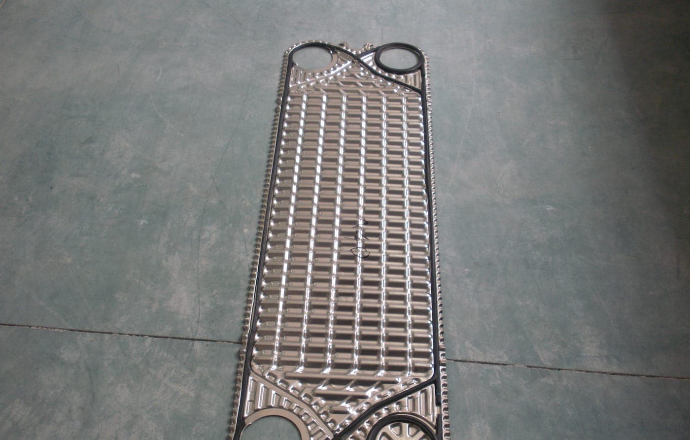 A replacement part For the Kelvion N40, supplied by Synergizing Technologies.