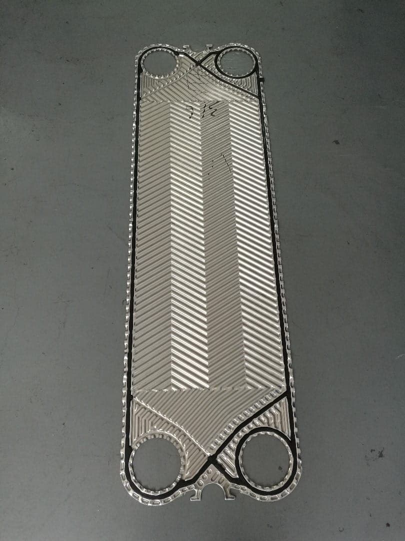A replacement part For the Kelvion VT40, supplied by Synergizing Technologies.